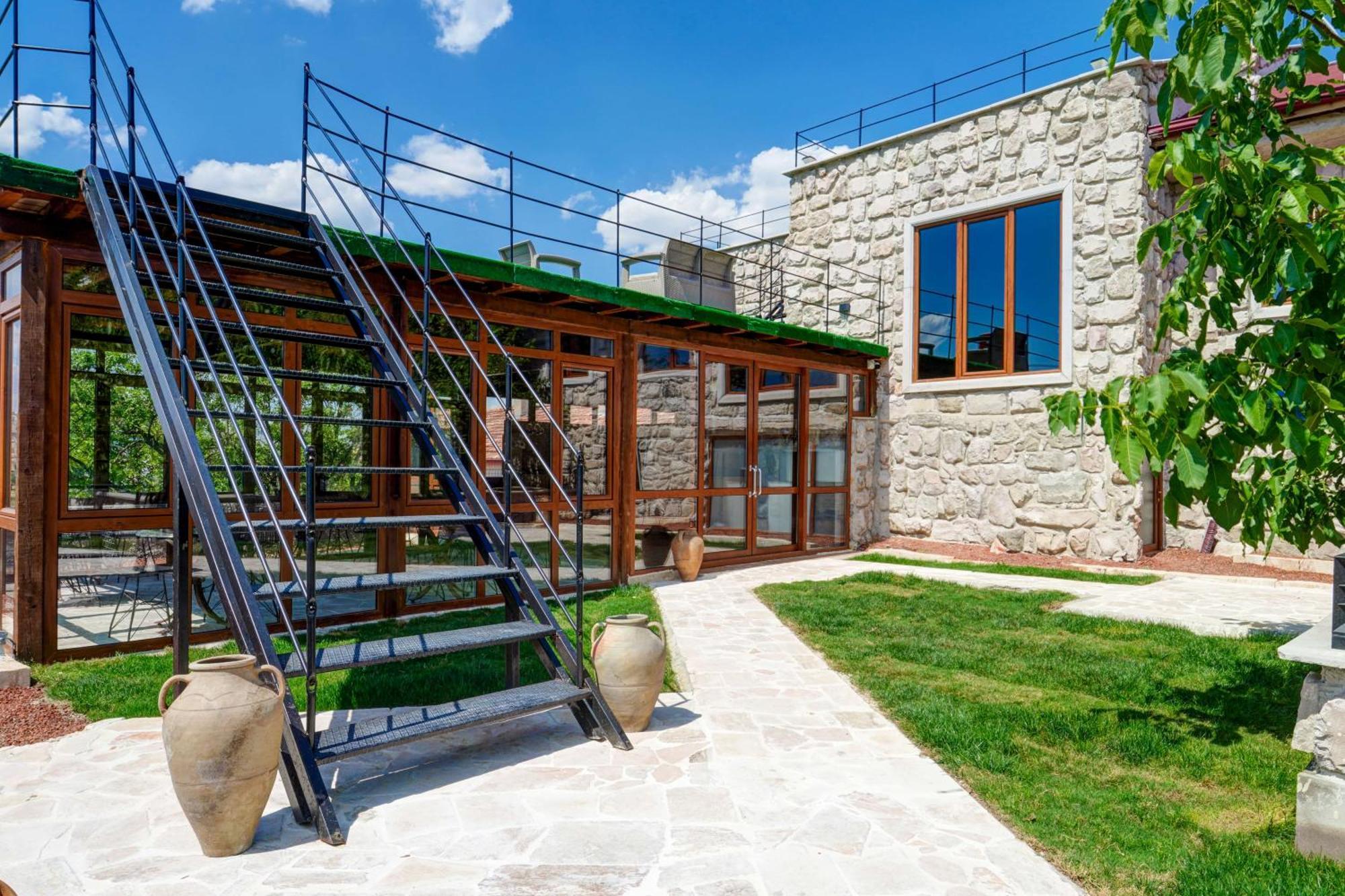 Nissa Cave Hotel Goreme Bagian luar foto