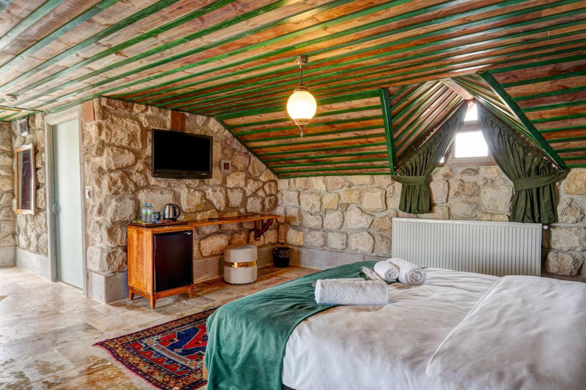 Nissa Cave Hotel Goreme Bagian luar foto