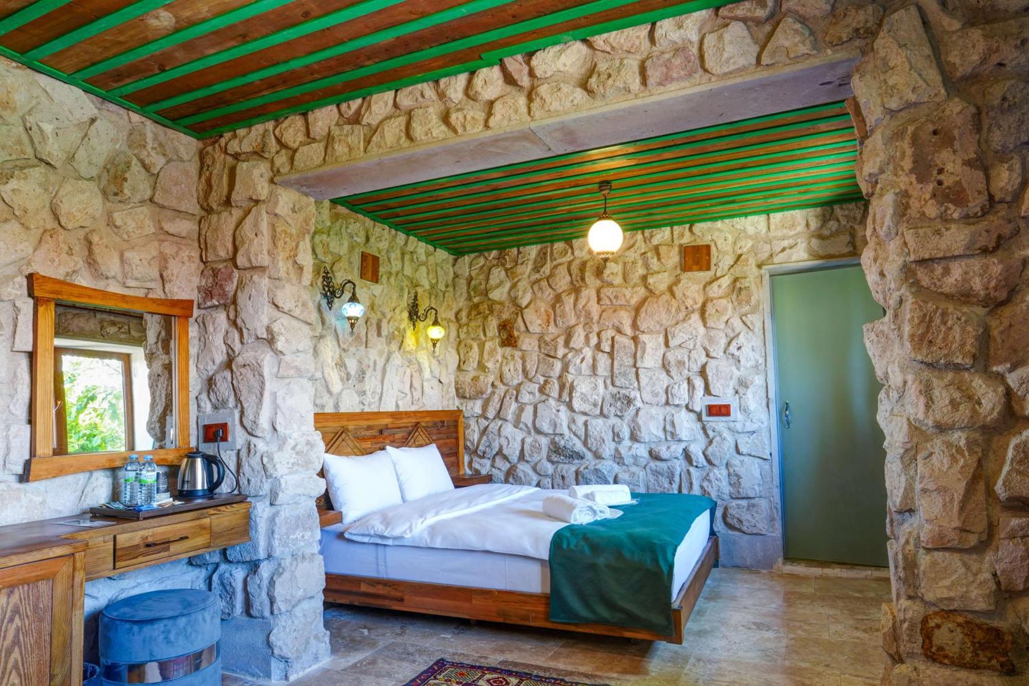 Nissa Cave Hotel Goreme Bagian luar foto