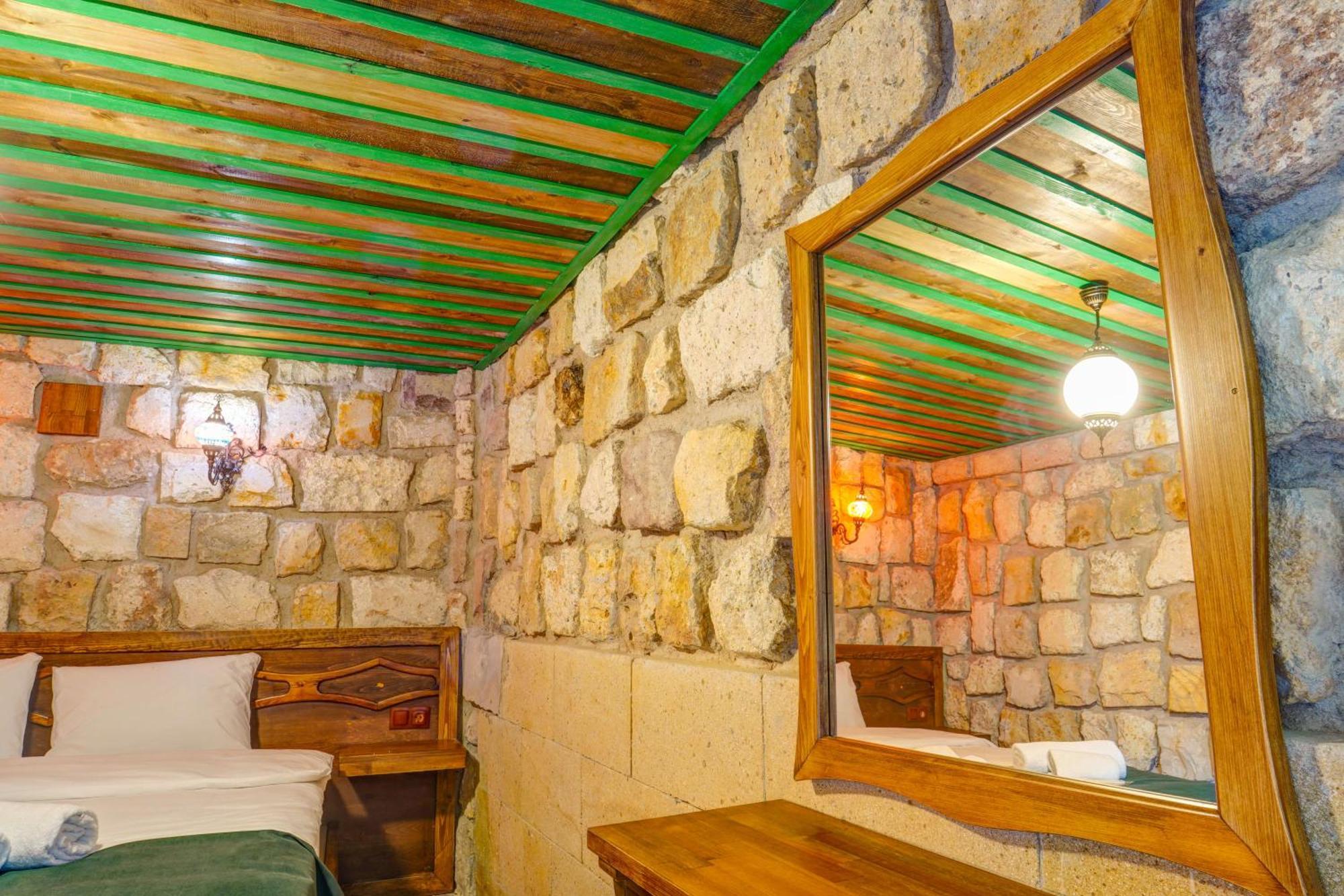 Nissa Cave Hotel Goreme Bagian luar foto